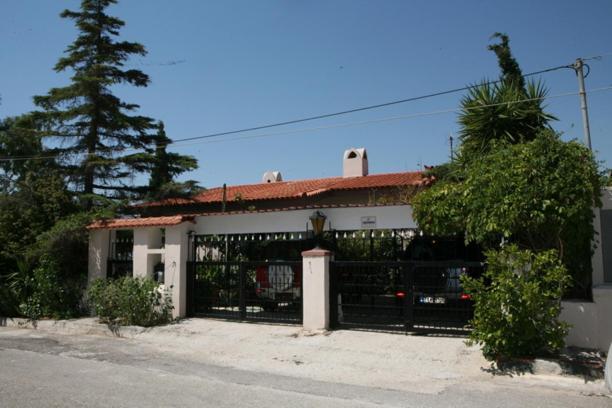 Cosy Villa Pikérmion Екстериор снимка